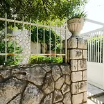 Apartman Wisteria *