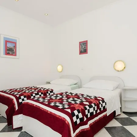 Wisteria 두브로브니크