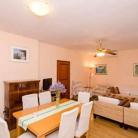 Wisteria * דוברובניק