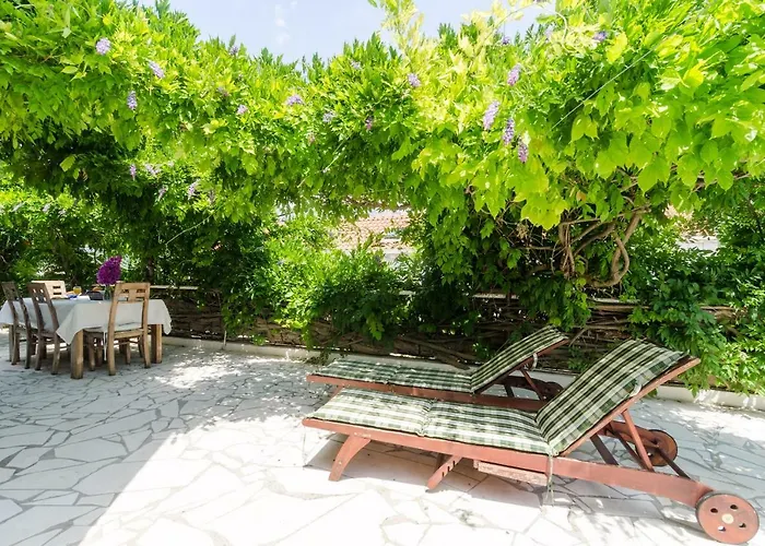 Wisteria アパート ドゥブロブニク