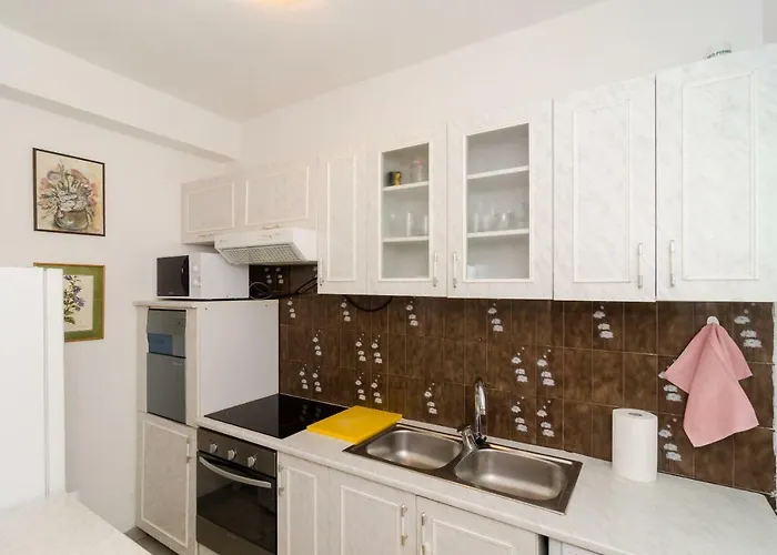 アパート Wisteria