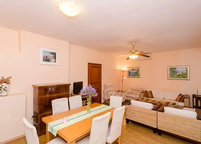 Wisteria * ドゥブロブニク