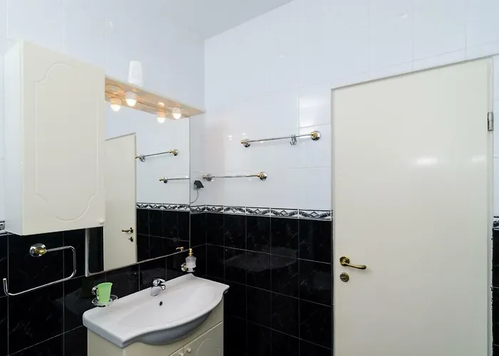 Wisteria * ドゥブロブニク