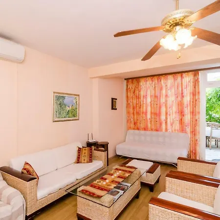 Wisteria Apartamento *